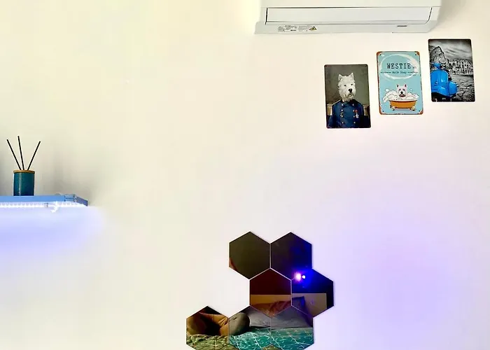 Central- Private En-suite With Balcony In Shared Rum i privatbostad