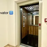 Central- Private En-suite With Balcony In Shared *