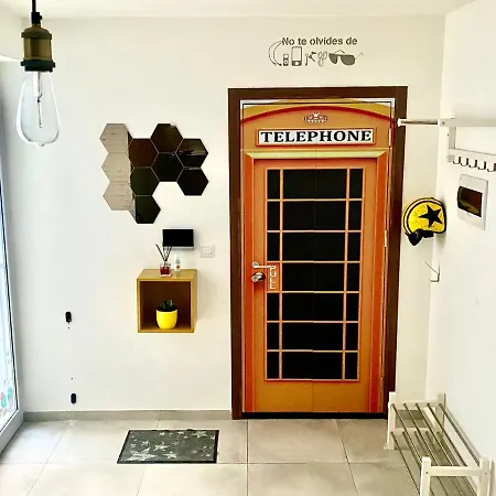 Central- Private En-suite With Balcony In Shared